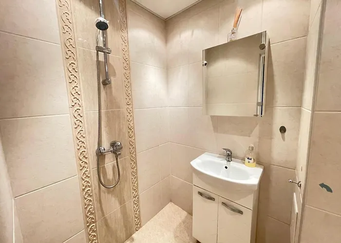 The Flower Apartment *